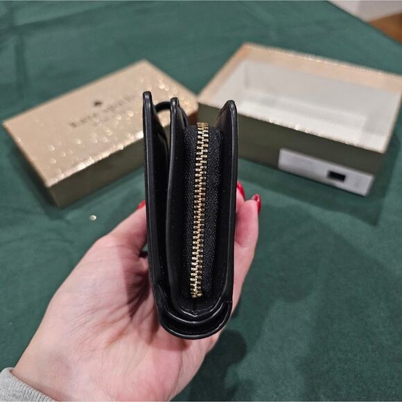NIB Kate Spade Medium Boxed Glitter Compact Bifold Wallet in Black - Picture 10 of 15
